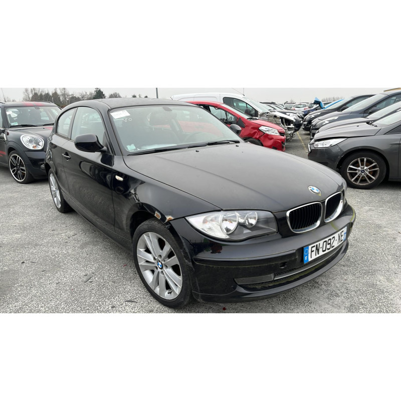 BMW SERIE 1 E81 116i 2.0i - 16V Photo n°18