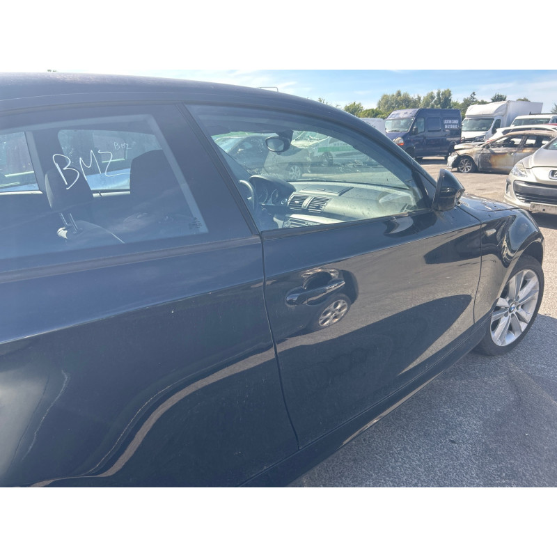 BMW SERIE 1 E81 116i 2.0i - 16V Photo n°28