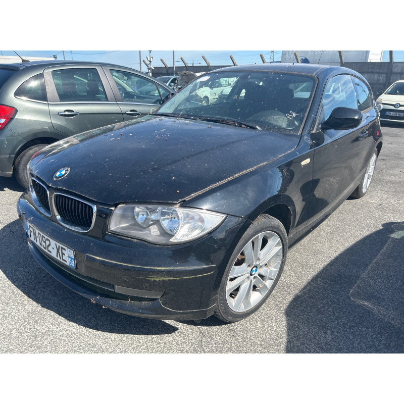 BMW SERIE 1 E81 116i 2.0i - 16V Photo n°32