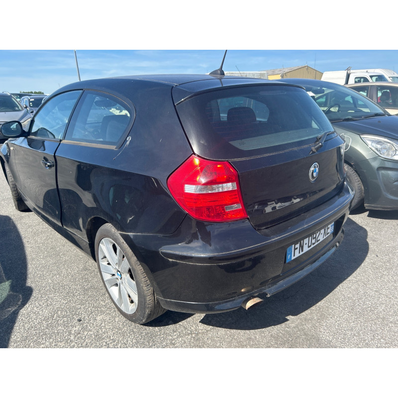 BMW SERIE 1 E81 116i 2.0i - 16V Photo n°36