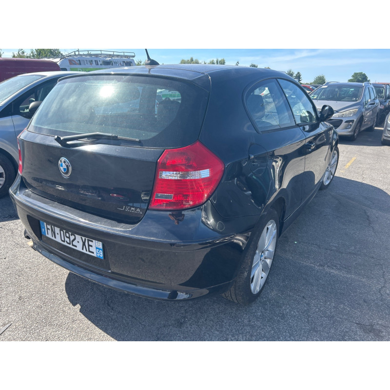 BMW SERIE 1 E81 116i 2.0i - 16V Photo n°39