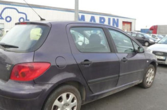 Pretensionneur de ceinture avant gauche PEUGEOT 307