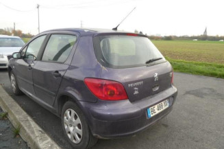Pretensionneur de ceinture avant gauche PEUGEOT 307