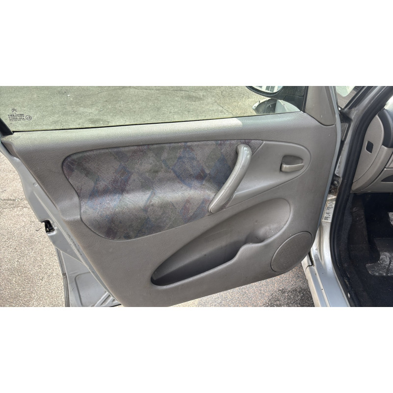 Poignee porte avant gauche CITROEN XSARA PICASSO Photo n°20