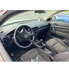 Moteur essuie glace arriere VOLKSWAGEN PASSAT 4