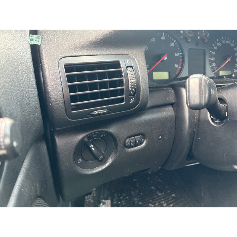 Moteur essuie glace arriere VOLKSWAGEN PASSAT 4 Photo n°17