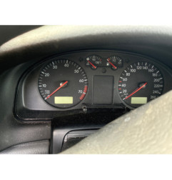 Moteur essuie glace arriere VOLKSWAGEN PASSAT 4