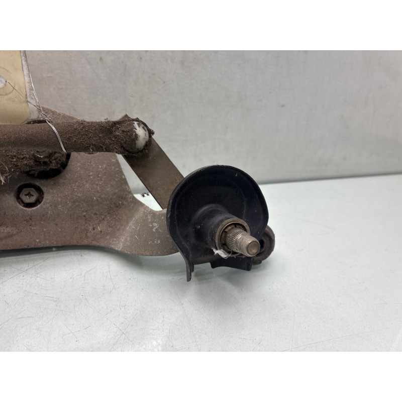 Moteur essuie glace avant TOYOTA YARIS 2 Photo n°1