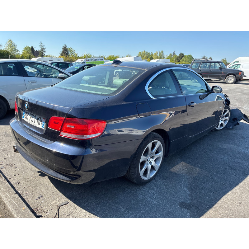 BMW SERIE 3 E92 COUPE PHASE 1 325ci 2.5i - 24V L6 Photo n°3