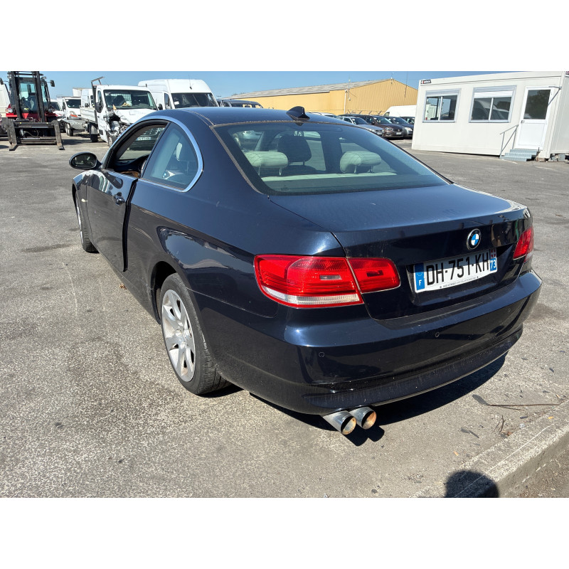 BMW SERIE 3 E92 COUPE PHASE 1 325ci 2.5i - 24V L6 Photo n°4
