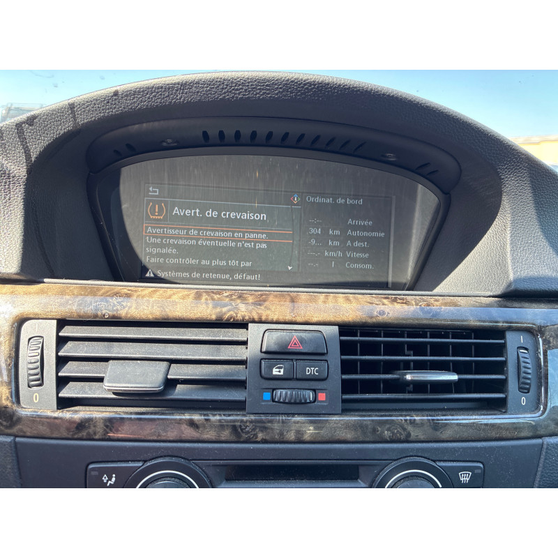 BMW SERIE 3 E92 COUPE PHASE 1 325ci 2.5i - 24V L6 Photo n°17