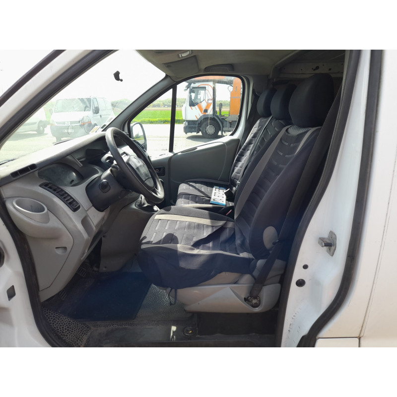 RENAULT TRAFIC 2 PHASE 2 2.0 DCI - 16V TURBO Photo n°7