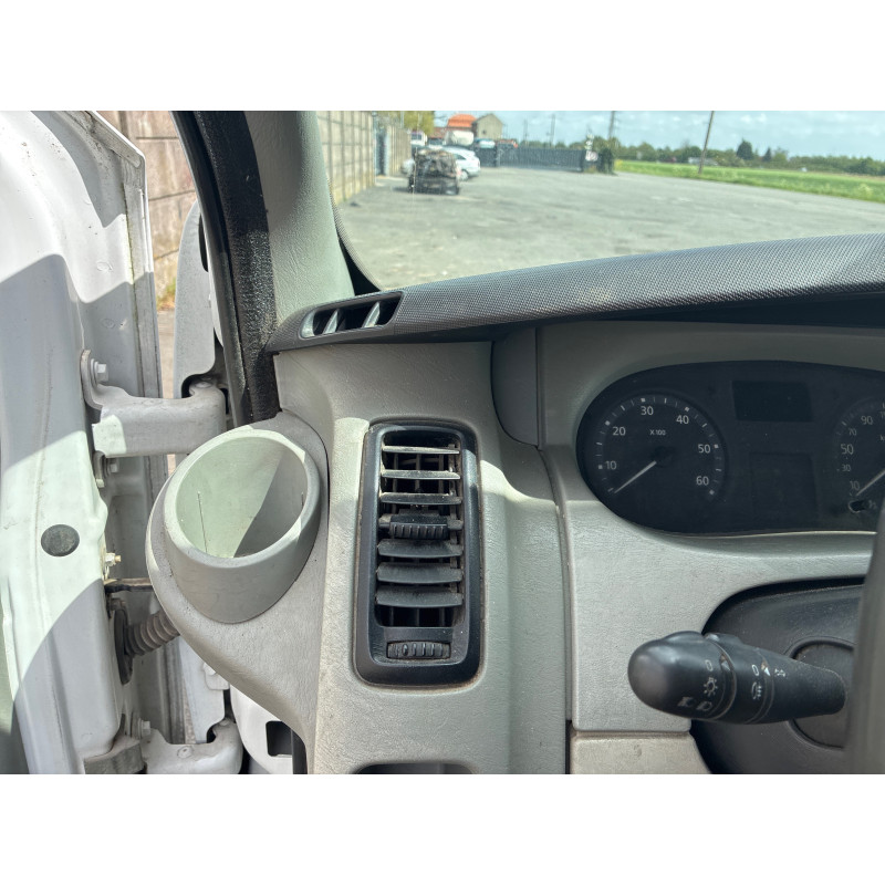 RENAULT TRAFIC 2 PHASE 2 2.0 DCI - 16V TURBO Photo n°25