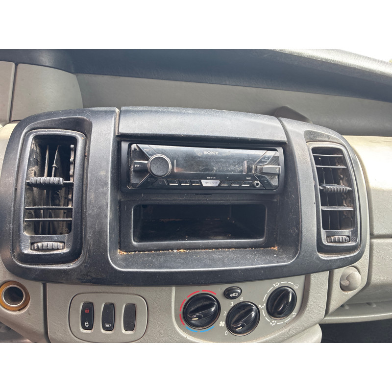 RENAULT TRAFIC 2 PHASE 2 2.0 DCI - 16V TURBO Photo n°28