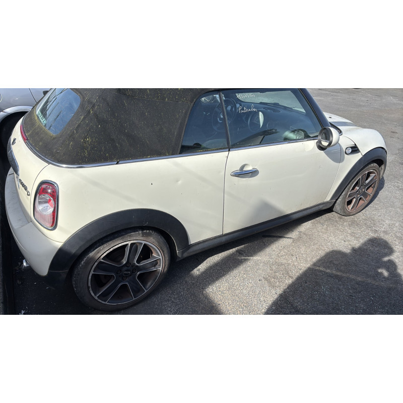 MINI MINI 2 R57 CABRIOLET PHASE 2 1.6D - 16V TURBO COOPER D Photo n°6