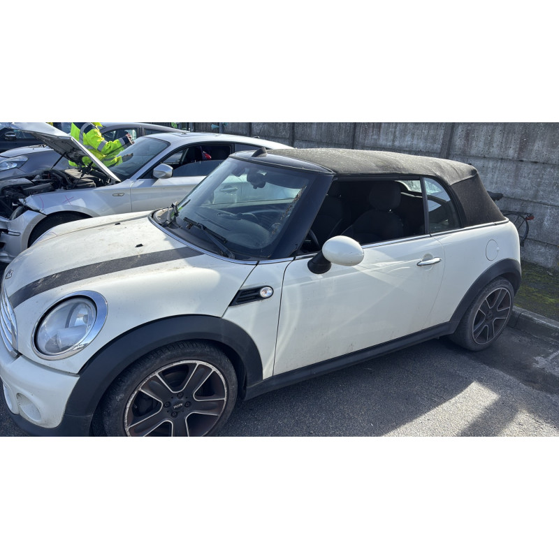 MINI MINI 2 R57 CABRIOLET PHASE 2 1.6D - 16V TURBO COOPER D Photo n°8