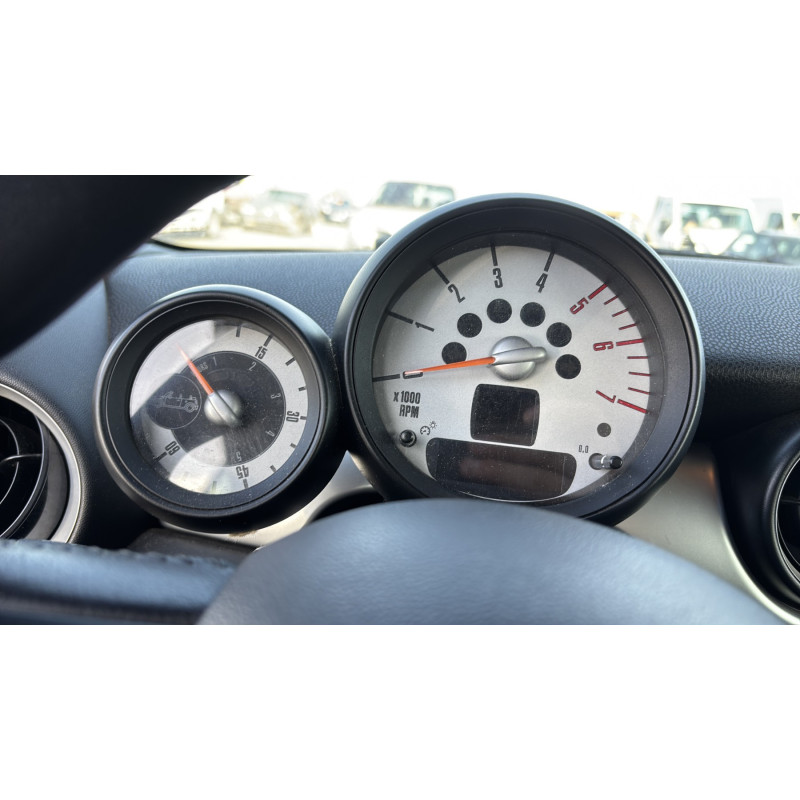 MINI MINI 2 R57 CABRIOLET PHASE 2 1.6D - 16V TURBO COOPER D Photo n°13