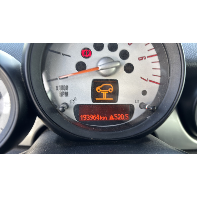 MINI MINI 2 R57 CABRIOLET PHASE 2 1.6D - 16V TURBO COOPER D Photo n°15