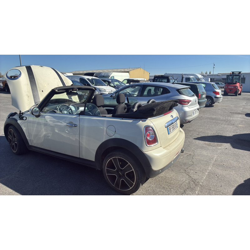 MINI MINI 2 R57 CABRIOLET PHASE 2 1.6D - 16V TURBO COOPER D Photo n°21