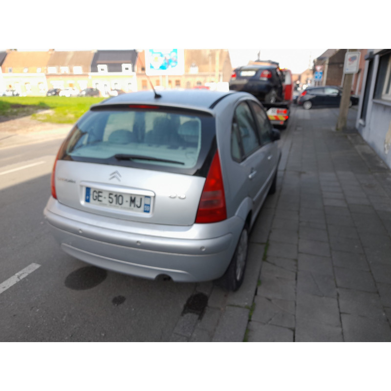 CITROEN C3 1 PHASE 1 1.4i - 8V Photo n°2