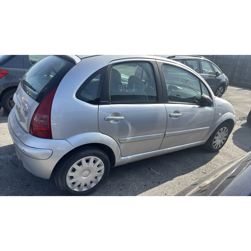 CITROEN C3 1 PHASE 1 1.4i - 8V Photo n°17