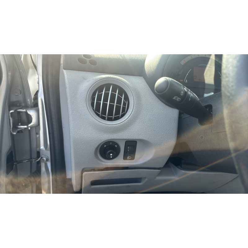 CITROEN C3 1 PHASE 1 1.4i - 8V Photo n°26