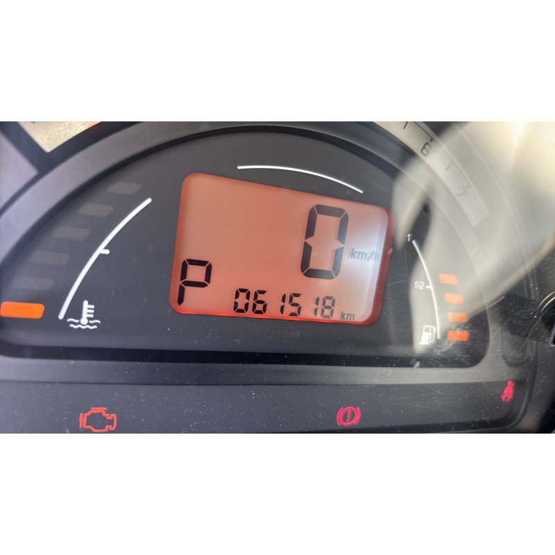 CITROEN C3 1 PHASE 1 1.4i - 8V Photo n°28