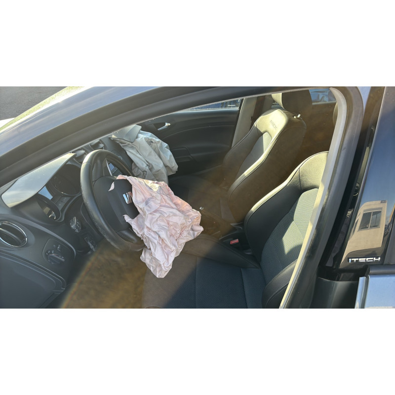 SEAT IBIZA 4 PHASE 2 1.2 TSI - 8V TURBO Photo n°14