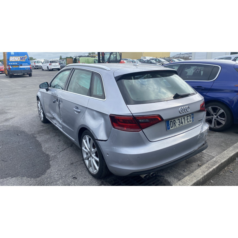 AUDI A3 3 SPORTBACK PHASE 1 2.0 TDI - 16V TURBO QUATTRO 4X4 Photo n°4