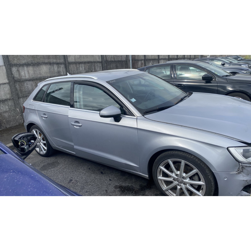 AUDI A3 3 SPORTBACK PHASE 1 2.0 TDI - 16V TURBO QUATTRO 4X4 Photo n°7