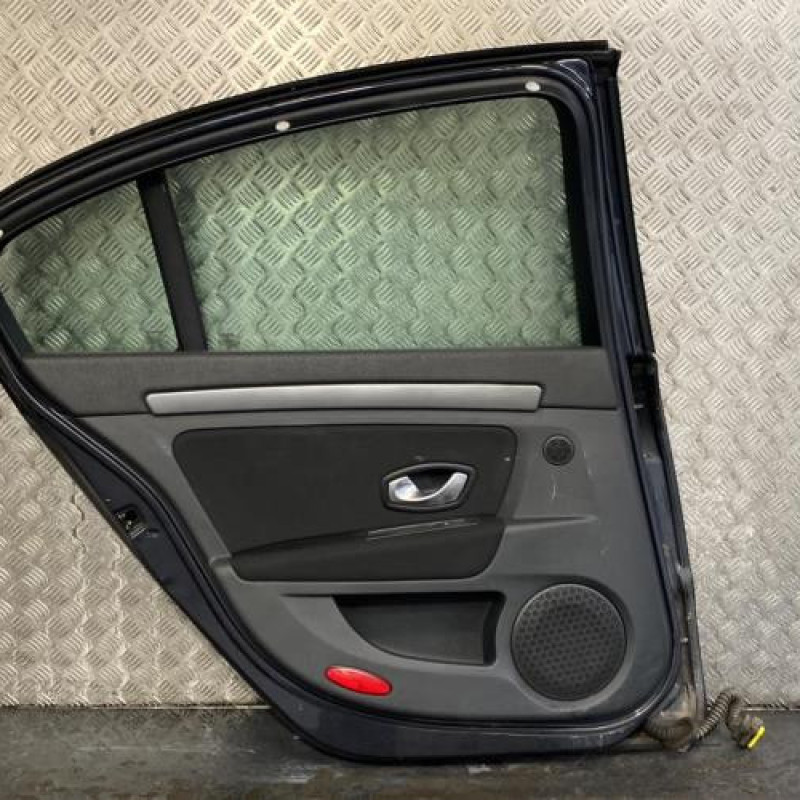 Porte arriere gauche RENAULT LAGUNA 3 Photo n°3