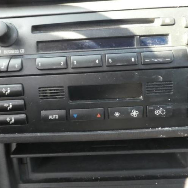 Compresseur clim BMW SERIE 3 E46 Photo n°12