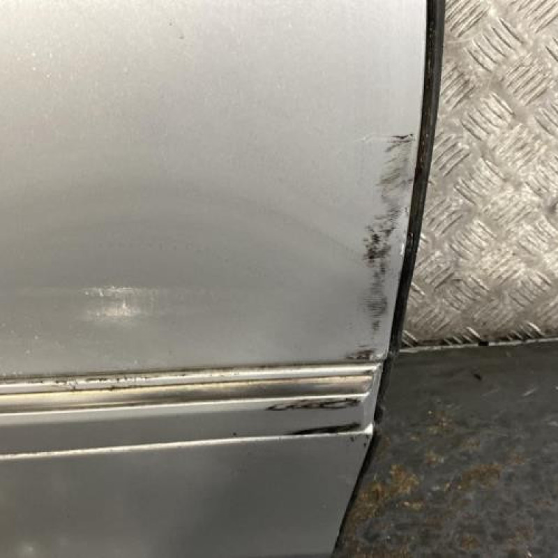 Porte avant droit MERCEDES CLASSE CLK 209 Photo n°5