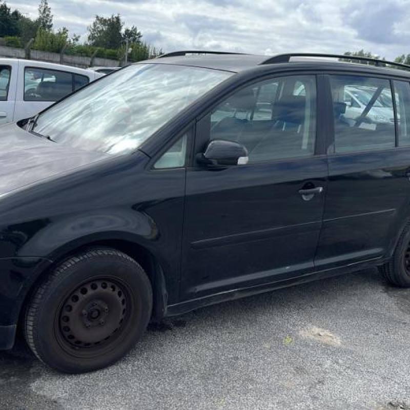 Moteur essuie glace arriere VOLKSWAGEN TOURAN 1 Photo n°4