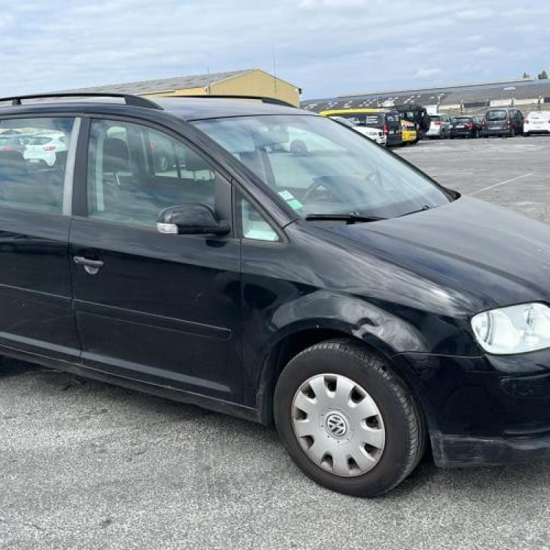 Moteur essuie glace arriere VOLKSWAGEN TOURAN 1 Photo n°5