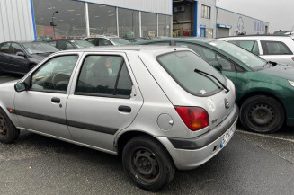 Retroviseur droit FORD FIESTA 4