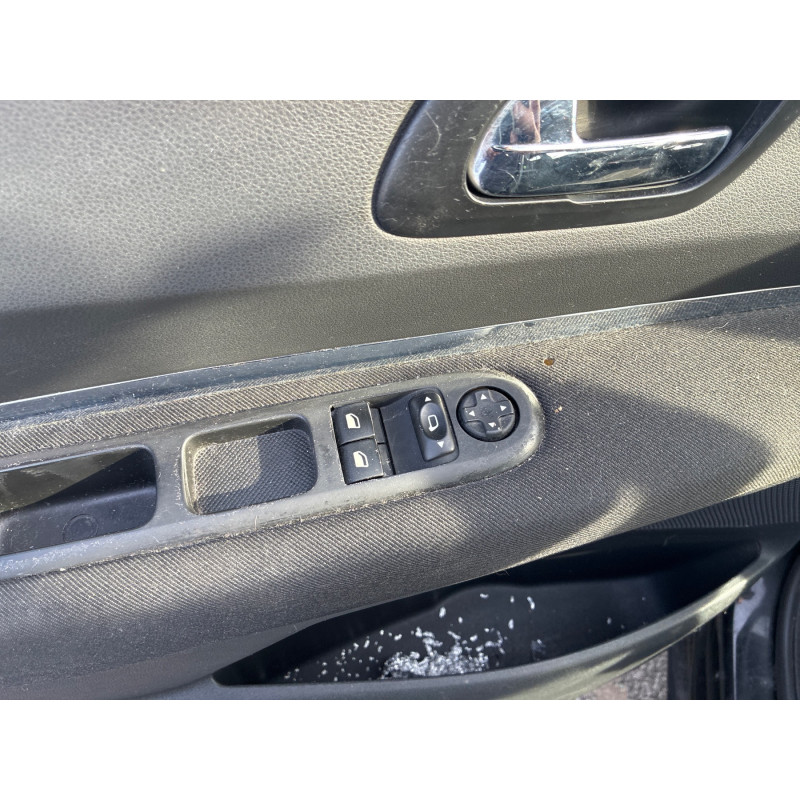 Arret de porte arriere gauche PEUGEOT 5008 1 Photo n°16