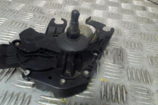Moteur essuie glace arriere PEUGEOT 208 1 Photo n°1
