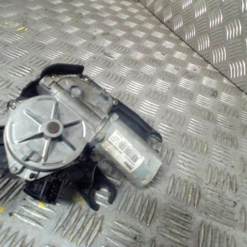 Moteur essuie glace arriere PEUGEOT 208 1 Photo n°2