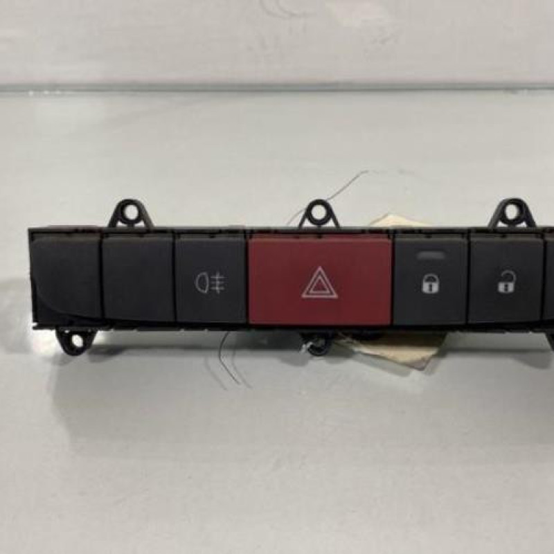 Bouton de warning PEUGEOT BOXER 3 Photo n°1