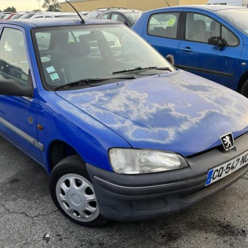 Porte avant droit PEUGEOT 106 Photo n°7
