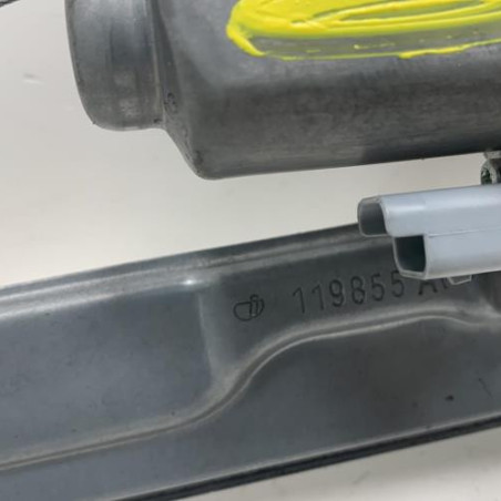 Leve vitre electrique avant droit PEUGEOT 207