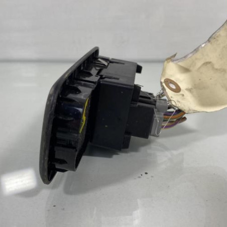 Interrupteur de leve vitre avant gauche FORD FIESTA 6