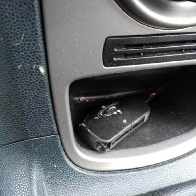 Interrupteur de leve vitre avant gauche FORD FIESTA 6 Photo n°10