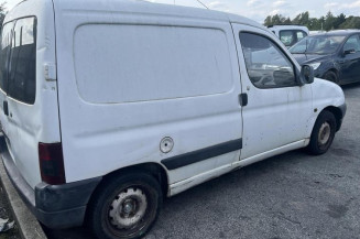 Serrure avant droit PEUGEOT PARTNER 1