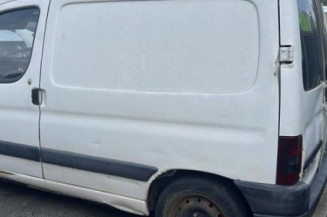 Serrure avant droit PEUGEOT PARTNER 1