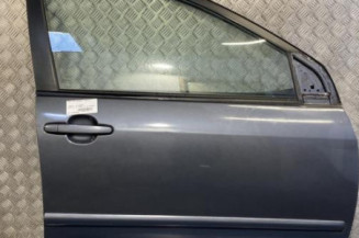 Porte avant droit TOYOTA COROLLA 10 Photo n°1
