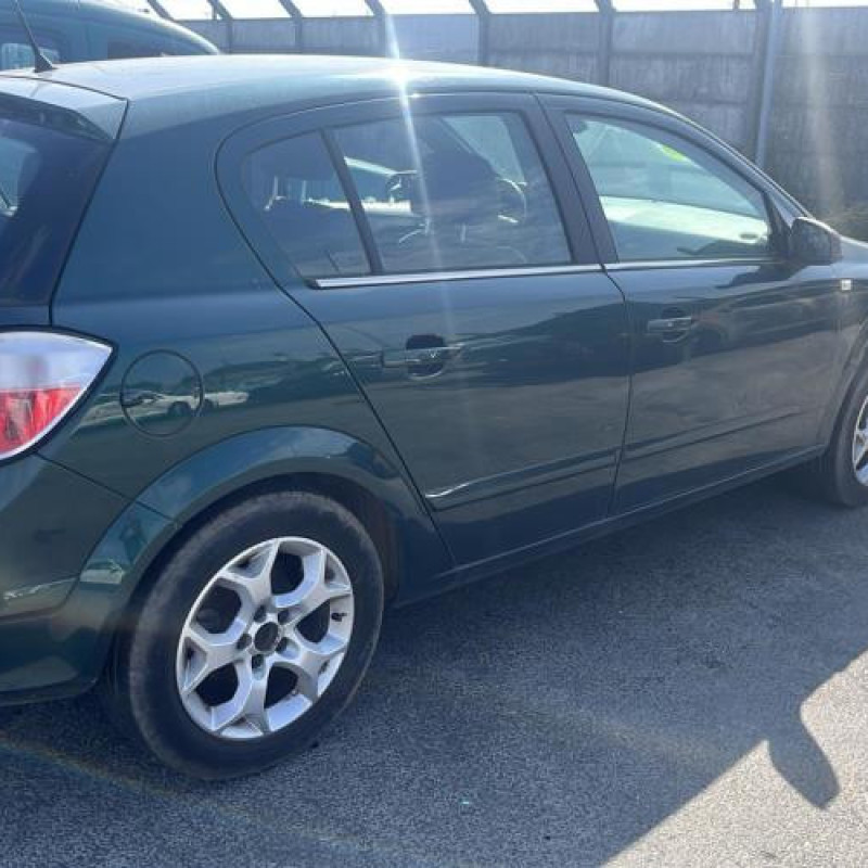 Feu arriere principal droit (feux) OPEL ASTRA H Photo n°7