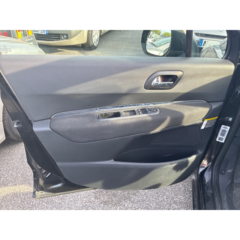 Alternateur PEUGEOT 5008 1 Photo n°9