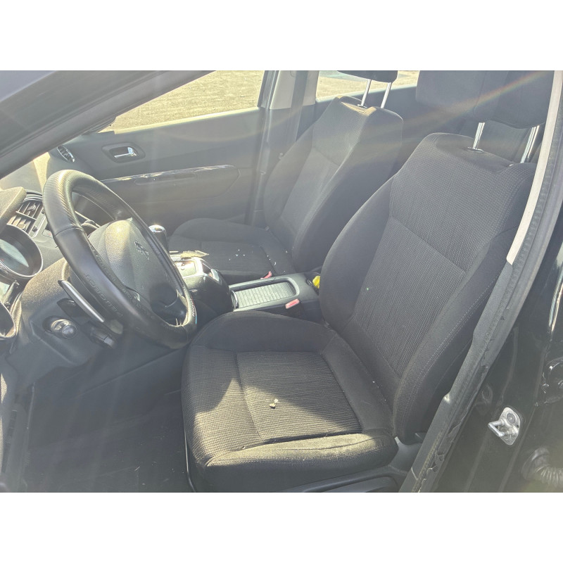 Alternateur PEUGEOT 5008 1 Photo n°12